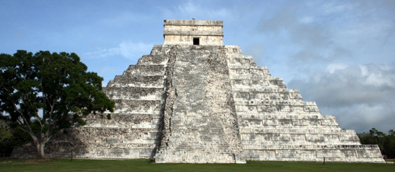 Chichen Itza - Pyramide Kukulkan - Yucatan - Mexique