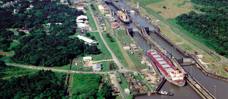 Canal de Panama - Ecluses de Gatun - Panama