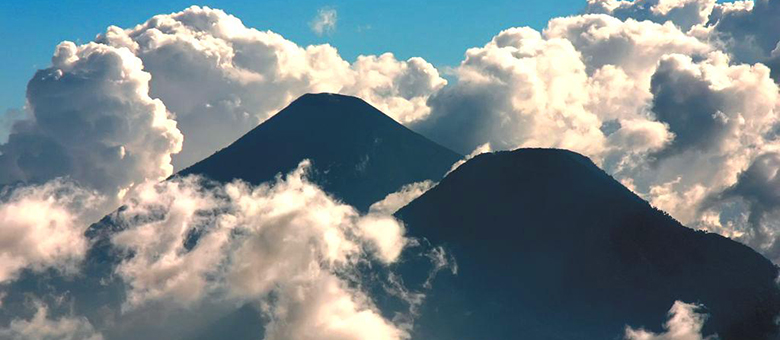 Volcans - Volcan San Pedro -Toliman - Atitlan - Lac Atitan - Guatemala